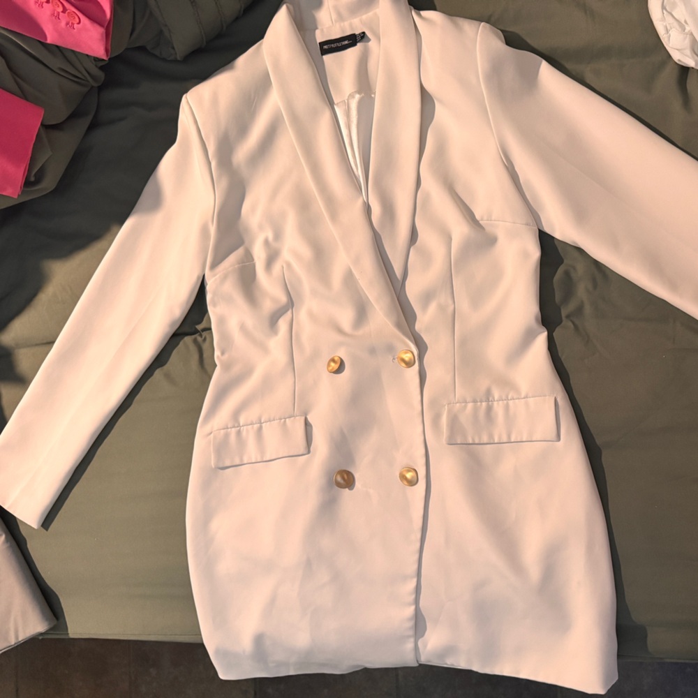 Elegant Women’s PrettyLittleThing White Blazer Dress - Size US 8 (UK 12)
